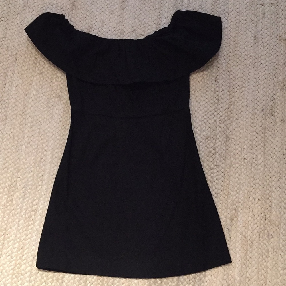Kendall & Kylie Ruffle Dress - Picture 3 of 4